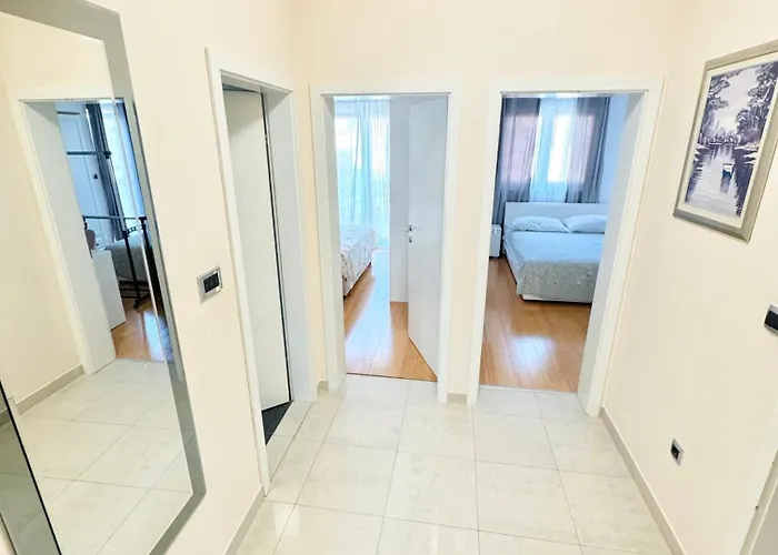 Apartments Lupe